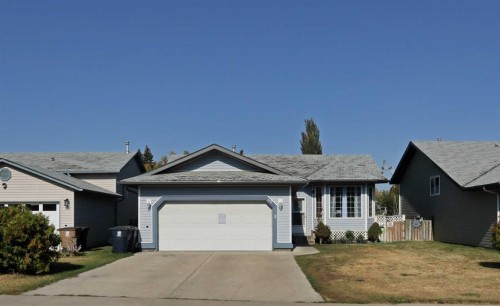 60 Pleasant Park Road WEST Brooks, AB T1R 1H3