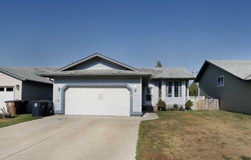 60 Pleasant Park Road West, Brooks, AB - Outdoor With Facade