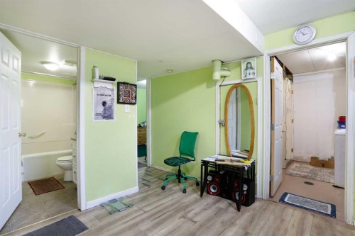 60 Pleasant Park Road West, Brooks, AB - Indoor Photo Showing Other Room