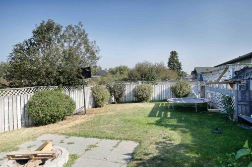 60 Pleasant Park Road West, Brooks, AB - Outdoor