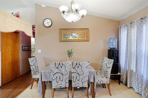 60 Pleasant Park Road West, Brooks, AB - Indoor Photo Showing Dining Room
