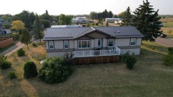 219 1 Avenue EAST Youngstown, AB T0J 3P0