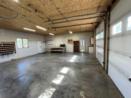 126 Harris Road, Taber, AB - Indoor