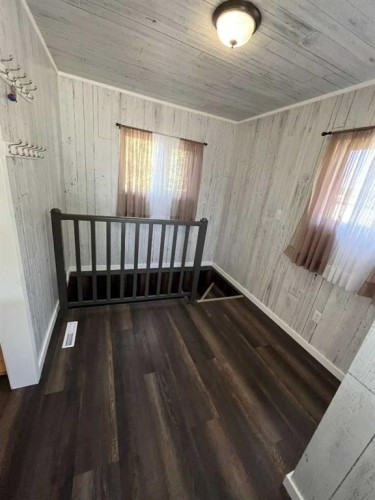 126 Harris Road, Taber, AB - Indoor Photo Showing Other Room