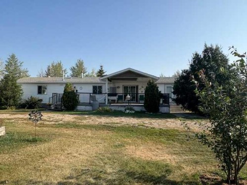 335035 Range Road 271, Rural Kneehill County, AB - Outdoor With Deck Patio Veranda
