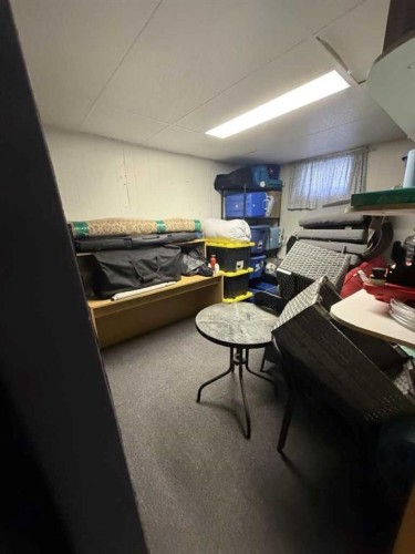 816 James Crescent, Hanna, AB - Indoor Photo Showing Basement