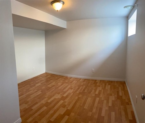 48 Hunts Crescent, Drumheller, AB - Indoor Photo Showing Other Room