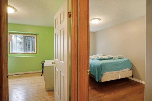 144 Upland Boulevard, Brooks, AB - Indoor Photo Showing Bedroom