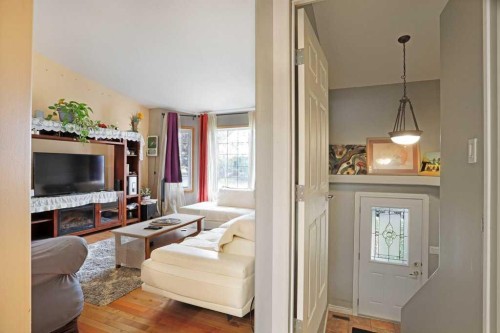 144 Upland Boulevard, Brooks, AB - Indoor