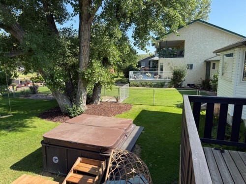 92 Beech Street, Drumheller, AB - Outdoor With Deck Patio Veranda