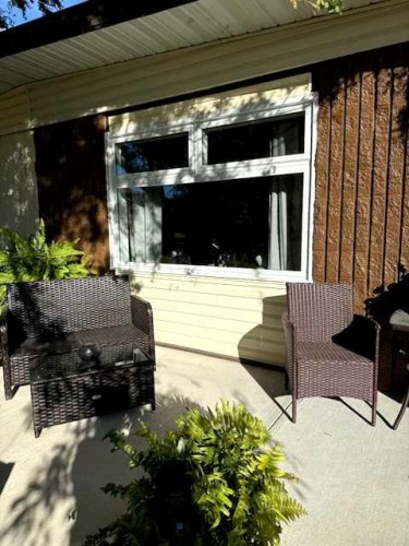 204B 9 Avenue Se, Drumheller, AB - Outdoor With Exterior