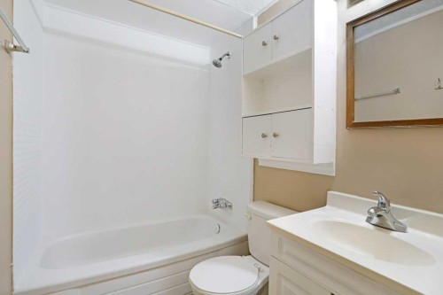 52 Lake Stafford Crescent, Brooks, AB 