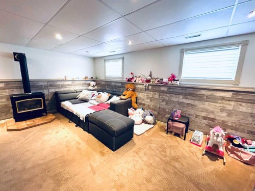 11 Lake Newell Crescent East, Brooks, AB - Indoor