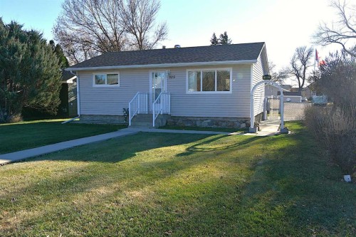 325 4 Avenue  Bassano, AB T0J 0B0