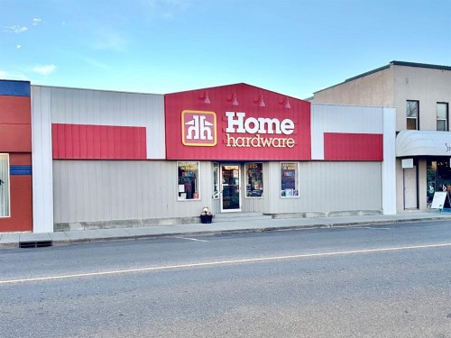 124 2 Street West, Brooks, AB 