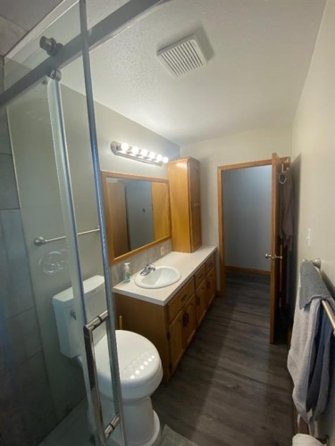 145001 Range Road 153 Range, Rural Taber, M.D. Of, AB - Indoor Photo Showing Bathroom