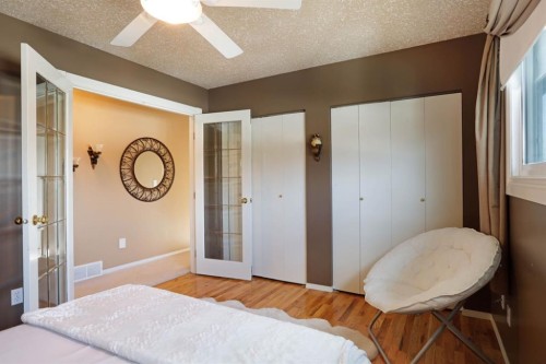 1120 2 Avenue East, Brooks, AB - Indoor Photo Showing Bedroom