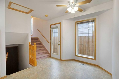21 Pine Avenue West, Brooks, AB - Indoor Photo Showing Other Room