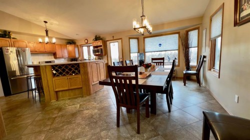 30371 Range Road 143, Hanna, AB - Indoor