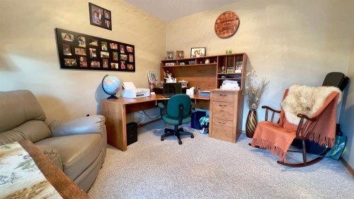 30371 Range Road 143, Hanna, AB - Indoor Photo Showing Office