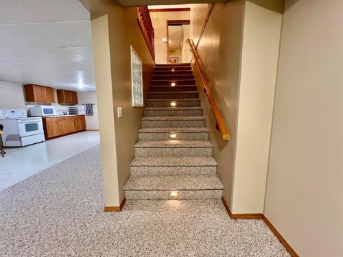 30371 Range Road 143, Hanna, AB - Indoor Photo Showing Other Room