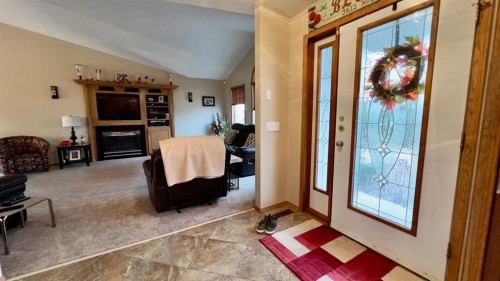 30371 Range Road 143, Hanna, AB - Indoor Photo Showing Other Room