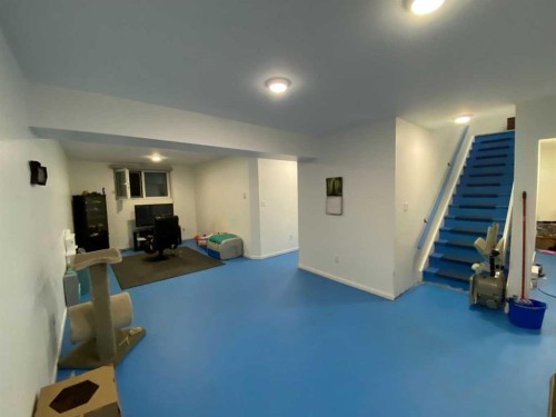 29 Weinmeyer Way, Duchess, AB - Indoor