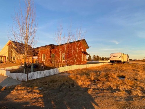 29 Weinmeyer Way, Duchess, AB - Outdoor