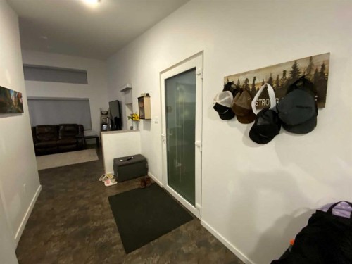 29 Weinmeyer Way, Duchess, AB - Indoor