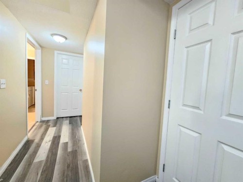 30B Sierra Drive, Olds, AB - Indoor Photo Showing Other Room