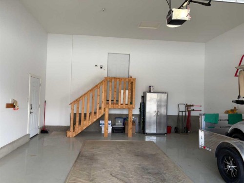 19 Viceroy Crescent, Olds, AB - Indoor Photo Showing Garage