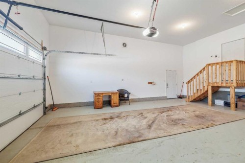 19 Viceroy Crescent, Olds, AB - Indoor Photo Showing Garage