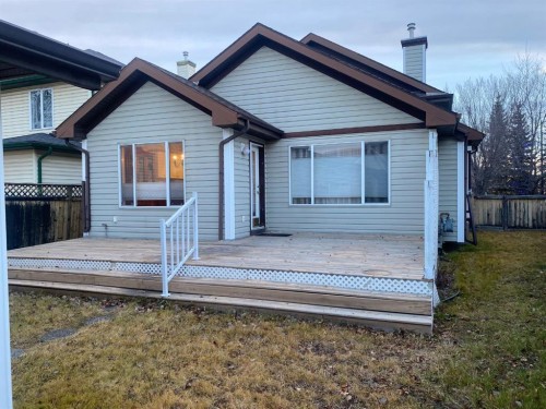19 Prestwick Green Se, Calgary, AB - Outdoor