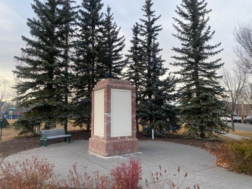 19 Prestwick Green Se, Calgary, AB - Outdoor