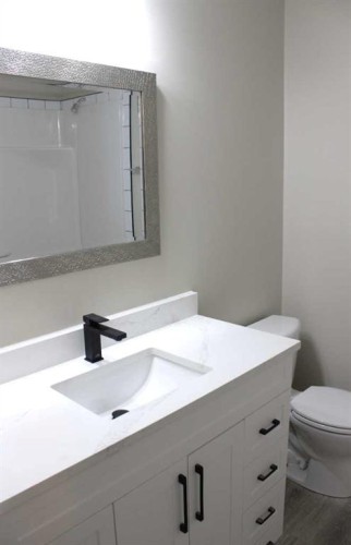 Blue Sign 114 145006 Cassils Rd Subdivision, Rural Newell, County Of, AB - Indoor Photo Showing Bathroom