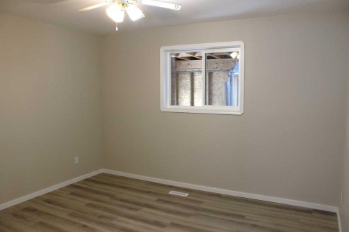 Blue Sign 114 145006 Cassils Rd Subdivision, Rural Newell, County Of, AB - Indoor Photo Showing Other Room