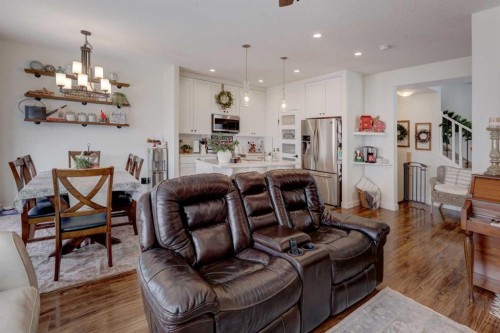 165 10 Avenue Se, Drumheller, AB - Indoor