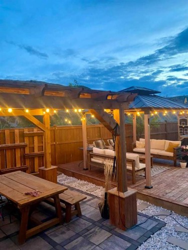 165 10 Avenue Se, Drumheller, AB - Outdoor