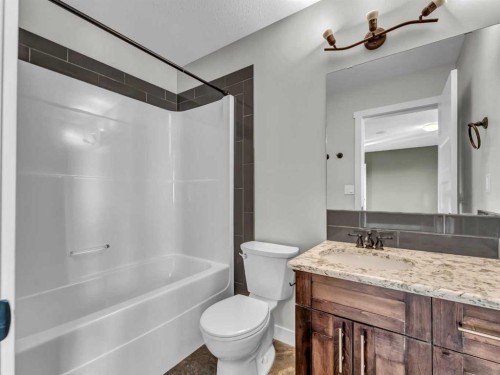 24 Upland Place West, Brooks, AB - Indoor Photo Showing Bathroom