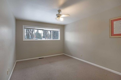 508 2 Avenue West, Brooks, AB - Indoor Photo Showing Other Room