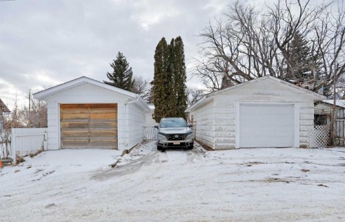 508 2 Avenue West, Brooks, AB - Outdoor With Exterior