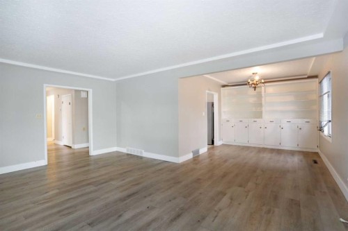 508 2 Avenue West, Brooks, AB - Indoor Photo Showing Other Room