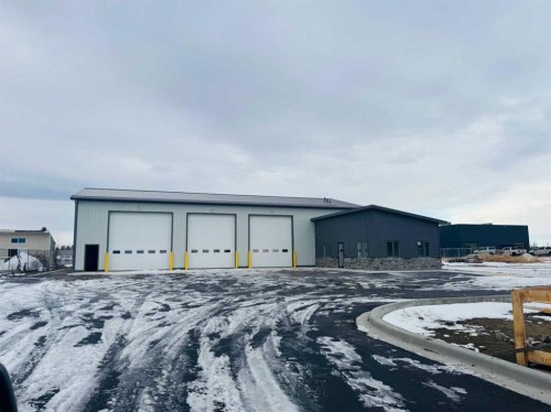 1212 30 Street North, Lethbridge, AB 