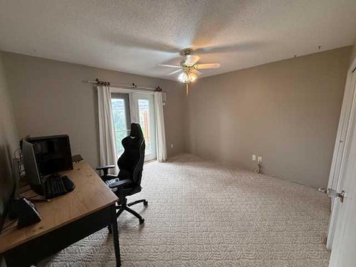 830 Birchwood Close, Drumheller, AB - Indoor