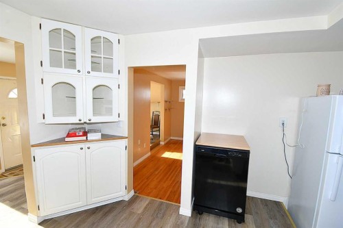 135 21 Street, Fort Macleod, AB - Indoor