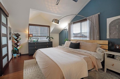 87 White Pelican View, Lake Newell Resort, AB - Indoor Photo Showing Bedroom