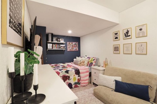 87 White Pelican View, Lake Newell Resort, AB - Indoor Photo Showing Bedroom