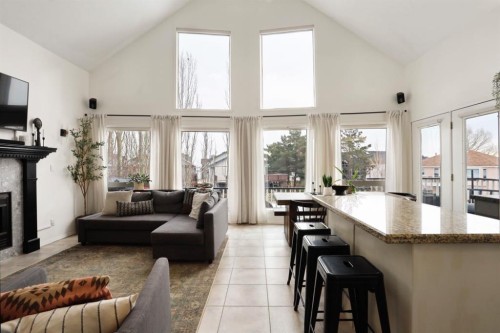 87 White Pelican View, Lake Newell Resort, AB - Indoor Photo Showing Living Room With Fireplace