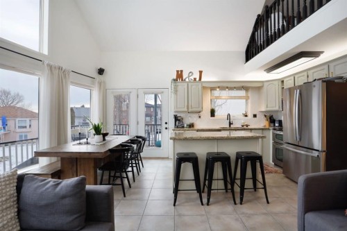 87 White Pelican View, Lake Newell Resort, AB - Indoor