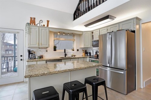 87 White Pelican View, Lake Newell Resort, AB - Indoor Photo Showing Kitchen With Stainless Steel Kitchen